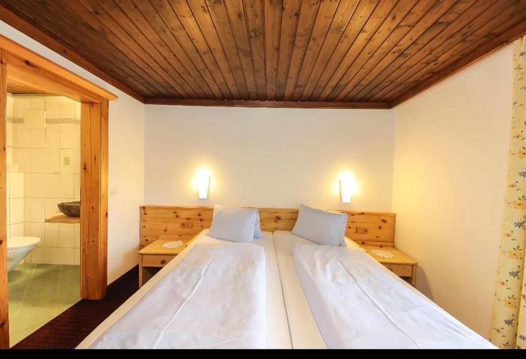 לינה וארוחת בוקר זאלבך הינטרגלם Hochwart Hof Bed & Breakfast מראה חיצוני תמונה